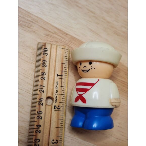 Vintage Shelcore Sailor Figurine – Nautical Boy Toy Figure – 1980s Chunky Style - Picture 4 of 4